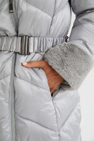 Водонепроницаемое длинное пальто из искусственного меха