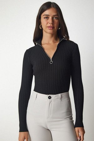 Женская черная трикотажная блузка в рубчик на молнии с высоким воротником BV00093