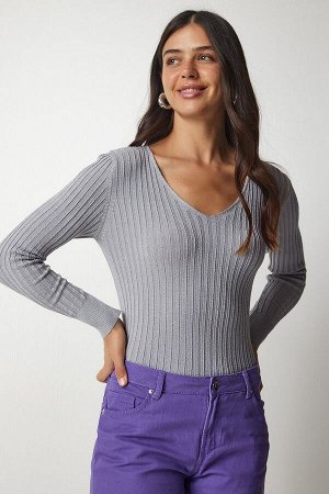 Женская серая базовая блузка в рубчик с v-образным вырезом BV00096