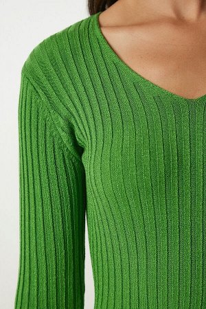 Женская светло-зеленая базовая блузка в рубчик с v-образным вырезом BV00096