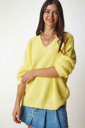Женский желтый базовый трикотажный свитер оверсайз с v-образным вырезом MX00130