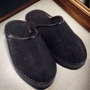 Тапочки войлочные без пятки Bogts (44-45, черный). Монголия