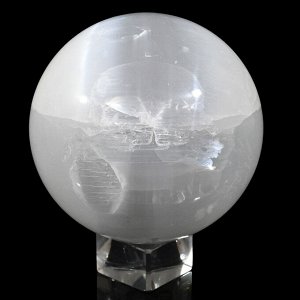 Шар из селенита белого, диаметр 83мм, 701г.