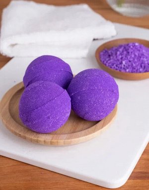 Fabrik cosmetology Бомбочка бурлящая  для ванны с шиммером Ultra Violet 120г