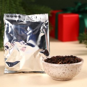 Набор «Новогодняя посылка»: чай чёрный, 50 г., конфеты, вкус: мята, 100 г.