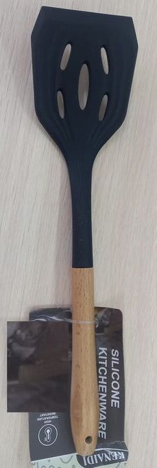 Лопатка силиконовая с деревянной ручкой, перфорированная