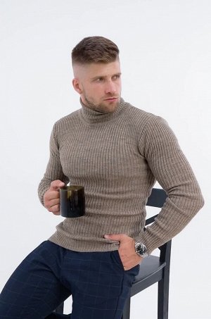 Мужской вязанный свитер с высоким воротом