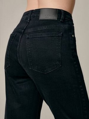 Классические черные джинсы mom с высокой посадкой