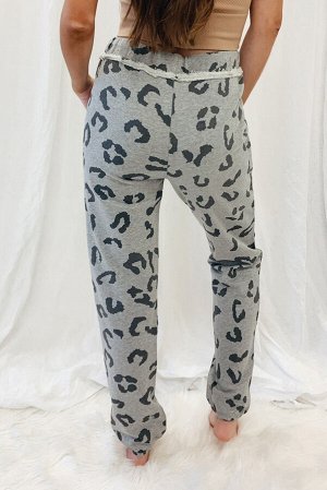 Серые леопардовые брюки из трикотажа