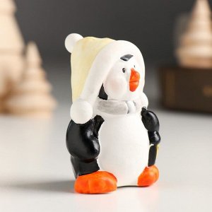 Сувенир керамика "Пингвин в шапке-колпаке с помпошками" МИКС 3,7х2,8х6 см