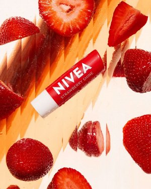 Нивея Бальзам для губ клубничный поцелуй 4,8 гр., Nivea