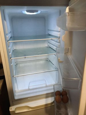 Холодильник двухкамерный. В отличном состоянии