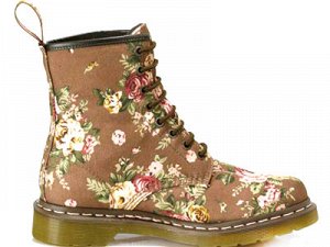 11821260 1460 W Taupe Dr Martens