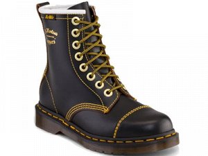 13223001 Capper Black Quilon Dr Martens