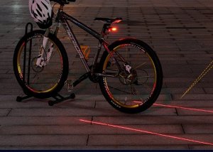 Задний свет для ночной езды на велосипеде