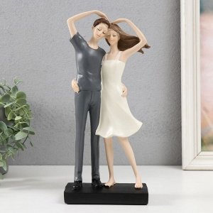 Фигурка полистоун «Влюблённые: одно сердце на двоих» 12x6.5x27.5 см