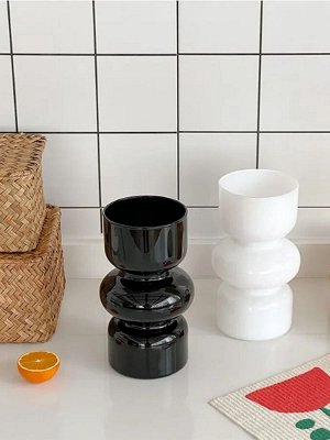 Стеклянная ваза, фигурная, белый цвет, 9х18 см