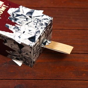 Подарочная новогодняя коробка «Шоколад» 10.1x8.2x20.2 см