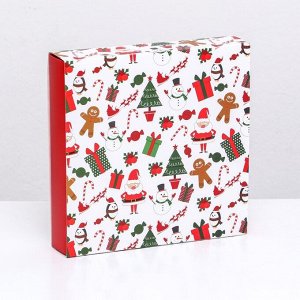 Коробка для конфет 16 шт, 17,7 х 17,7 х 3,8 см "Дед Мороз, снеговики"
