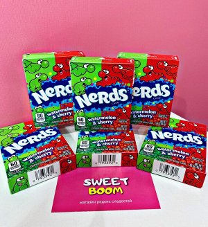 Разноцветное кисло-сладкое драже Nerds Cherry Watermelon со вкусом вишня-арбуз 46.7 гр