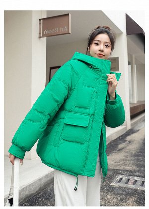 Женская куртка на кулиске снизу, цвет зеленый