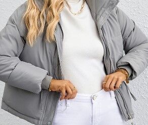 Женская куртка с воротником "стойка", цвет серый