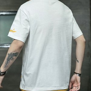 Мужская футболка с двойным бортом и с объемными буквами, белый