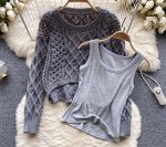 Укороченный свитшот крупной вязки + трикотажный топ, серый