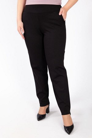 Брюки цвет: черный
Классические зауженные женские трикотажные брюки с легким утягивающим эффектом в области живота и бедер. Брюки изготовлены из плотного и мягкого трикотажного полотна, что обеспечива