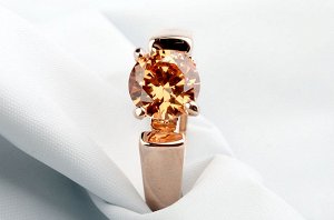 Кольцо Позолоченное розовым золотом 750 пробы (18K Gold Plated) кольцо c супер блестящим фианитом Swarovski Stellux! Цвет Российского золота!