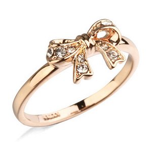 Кольцо Позолоченное розовым золотом 750 пробы (18K Gold Plated) кольцо c супер блестящими прозрачными австрийскими кристаллами Swarovski Stellux! Цвет Российского золота!