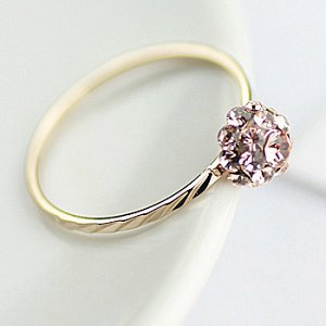 Кольцо Позолоченное розовым золотом 750 пробы (18K Gold Plated) кольцо c кристаллами Swarovski Stellux! Цвет золота, как в России.