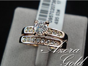 Кольцо Позолоченное розовым золотом 750 пробы (18K Gold Plated) кольцо ,Два в Одном, в виде двух маленьких независимых колец с супер блестящими австрийскими кристаллами Swarovski Stellux и многогранны