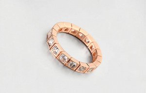 Кольцо Позолоченное розовым золотом 750 пробы (18K Gold Plated) кольцо c супер блестящими многогранными фианитами!