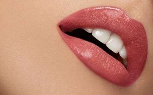 Помада ультрасияющая с эффектом объёма и хрусталя "Miss PUPA" paraben-free PUPA 2.4мл., шт