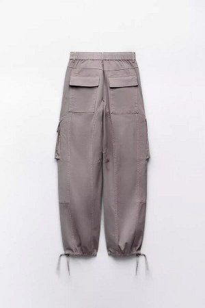 Женские брюки карго с накладными карманами