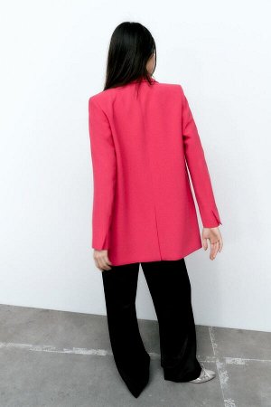 Женский пиджак розового цвета