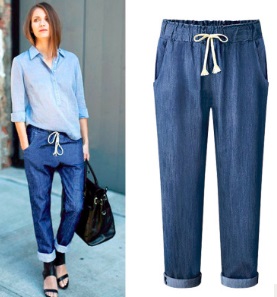 Укороченные джинсовые брюки с эластичной талией Цвет: ТЕМНО-СИНИЙ