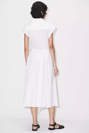 Женское белое платье с завязками на поясе