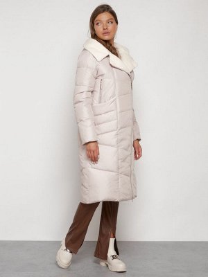 MTFORCE Пальто утепленное с капюшоном зимнее женское бежевого цвета 132255B
