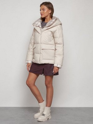 Зимняя женская куртка модная с капюшоном бежевого цвета 133105B