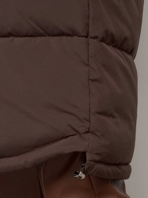 Пальто утепленное с капюшоном зимнее женское коричневого цвета 133208K