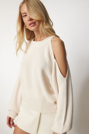 Женский кремовый трикотажный свитер с вырезами PN00081