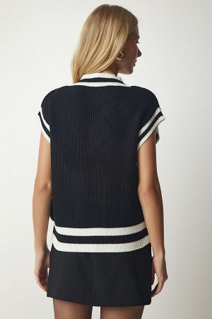 Женский черный вязаный свитер оверсайз в полоску цвета экрю PF00013