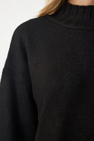 Женский черный свитер из мягкого фактурного трикотажа с высоким воротником K_00095
