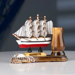 Карандашница дерево с моделью корабля «Мировой», 14x7x11 см, МИКС