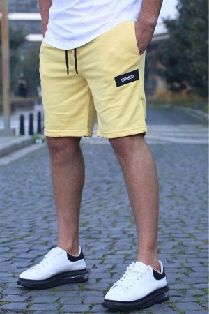 Желтые мужские базовые шорты-капри