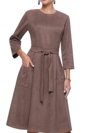 Платье замшевое коричневое с поясом