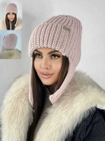 Женская шапка. Ткань: 60% wooL 40% ACRYLIC внутри флис Размер: 54-58см