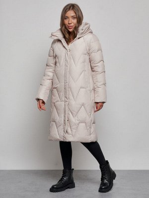 Пальто утепленное молодежное зимнее женское бежевого цвета 586828B